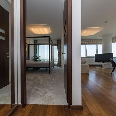 Panoramic Sea Views Apartment ไคลเพดา ภายนอก รูปภาพ