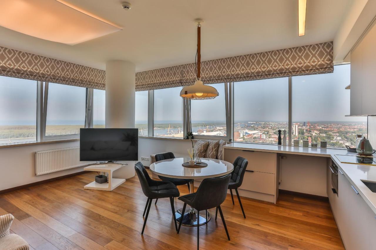 Panoramic Sea Views Apartment ไคลเพดา ภายนอก รูปภาพ